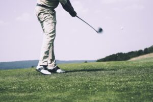 ゴルフ初心者が知っておくべきウェッジのロフト選びは？